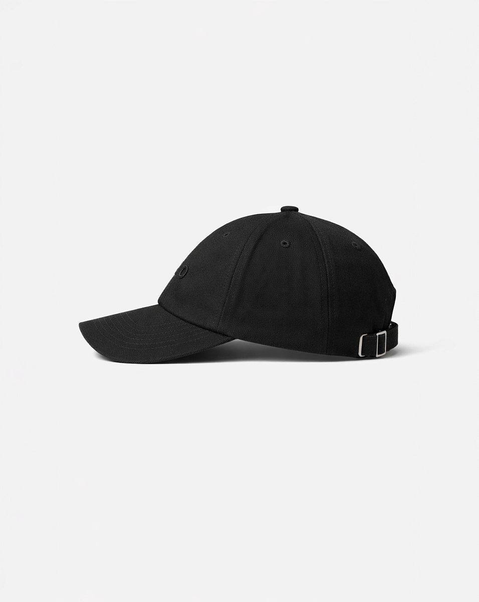 ЧЕРНАЯ БЕЙСБОЛКА С ВЫШИВКОЙ CAP