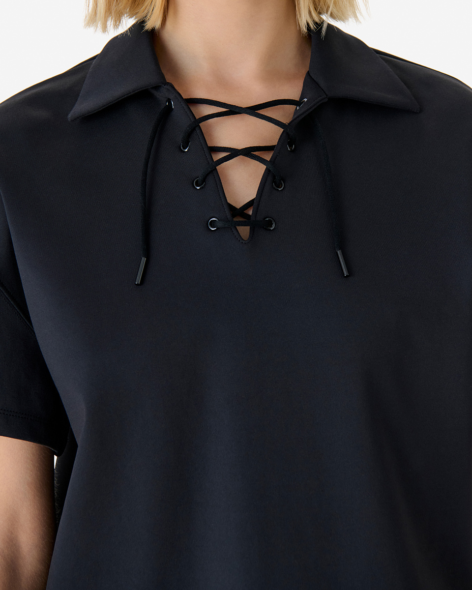 ЧЕРНЫЙ СВИТШОТ С ВОРОТНИКОМ В СТИЛЕ ПОЛО НА ШНУРОВКЕ VANILIE ЧЕРНЫЙ СВИТШОТ С ВОРОТНИКОМ В СТИЛЕ ПОЛО НА ШНУРОВКЕ VANILIE