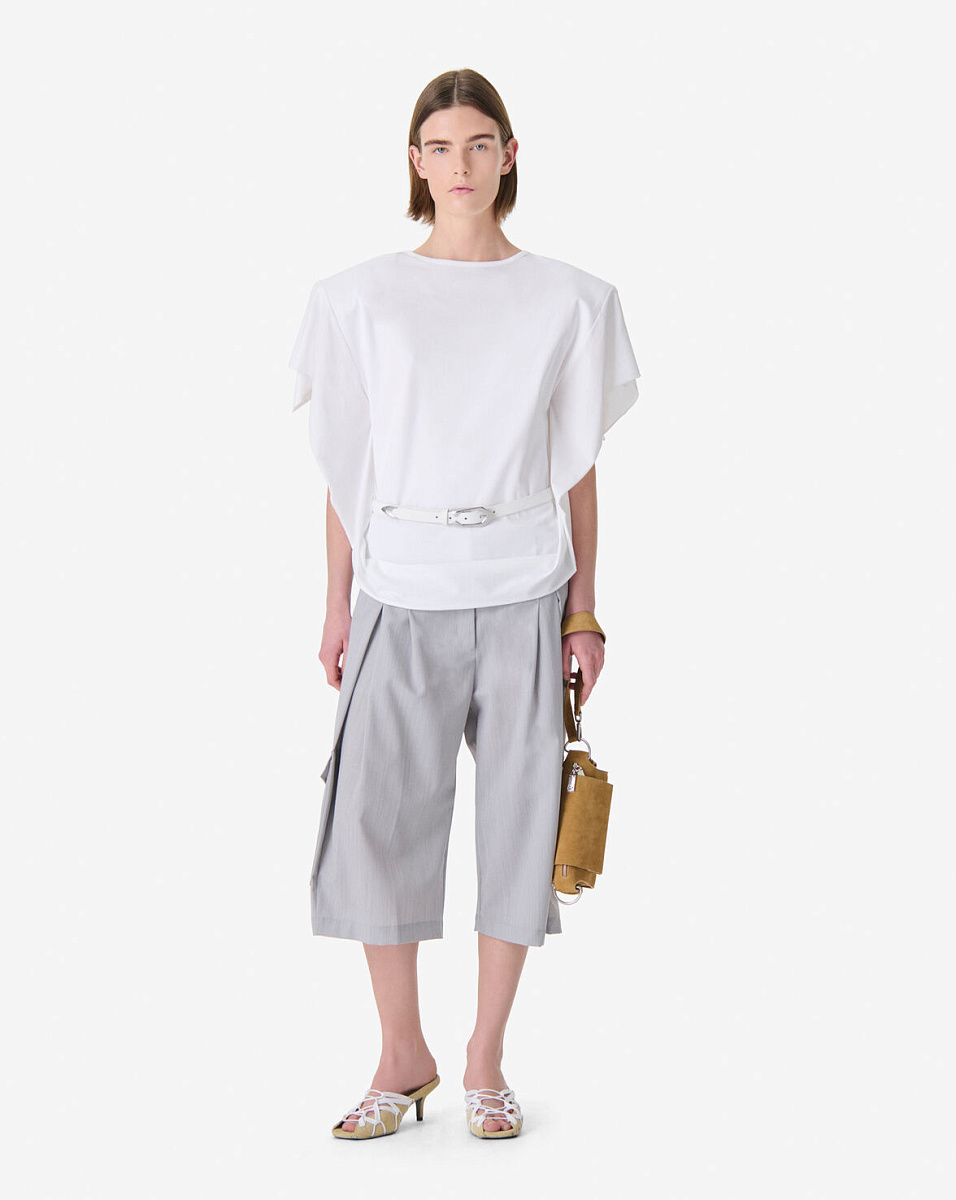 БЕЛАЯ ФУТБОЛКА С ШИРОКИМИ ПЛЕЧАМИ AMORIA